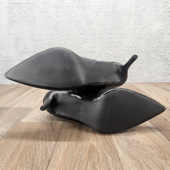 Shoe Dazzle Ayson Women's Size 10 Black High Heel Pointed Toe‎ Zip Booties Chain - Picture 7 of 9